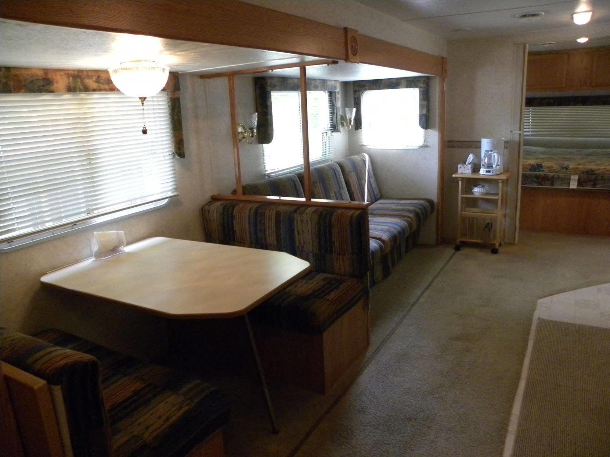 Countryside Campground Apartment Mogadore Exterior foto