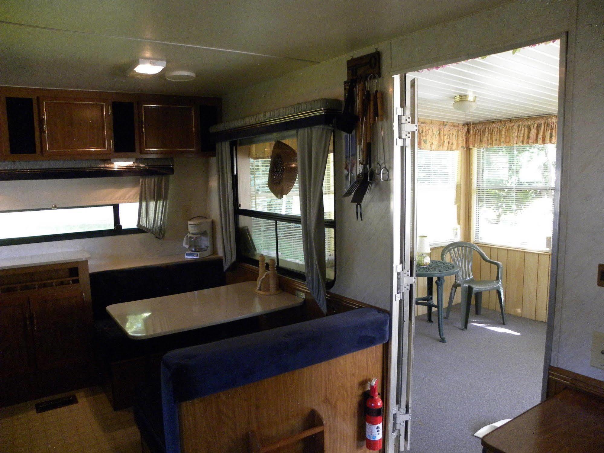 Countryside Campground Apartment Mogadore Exterior foto